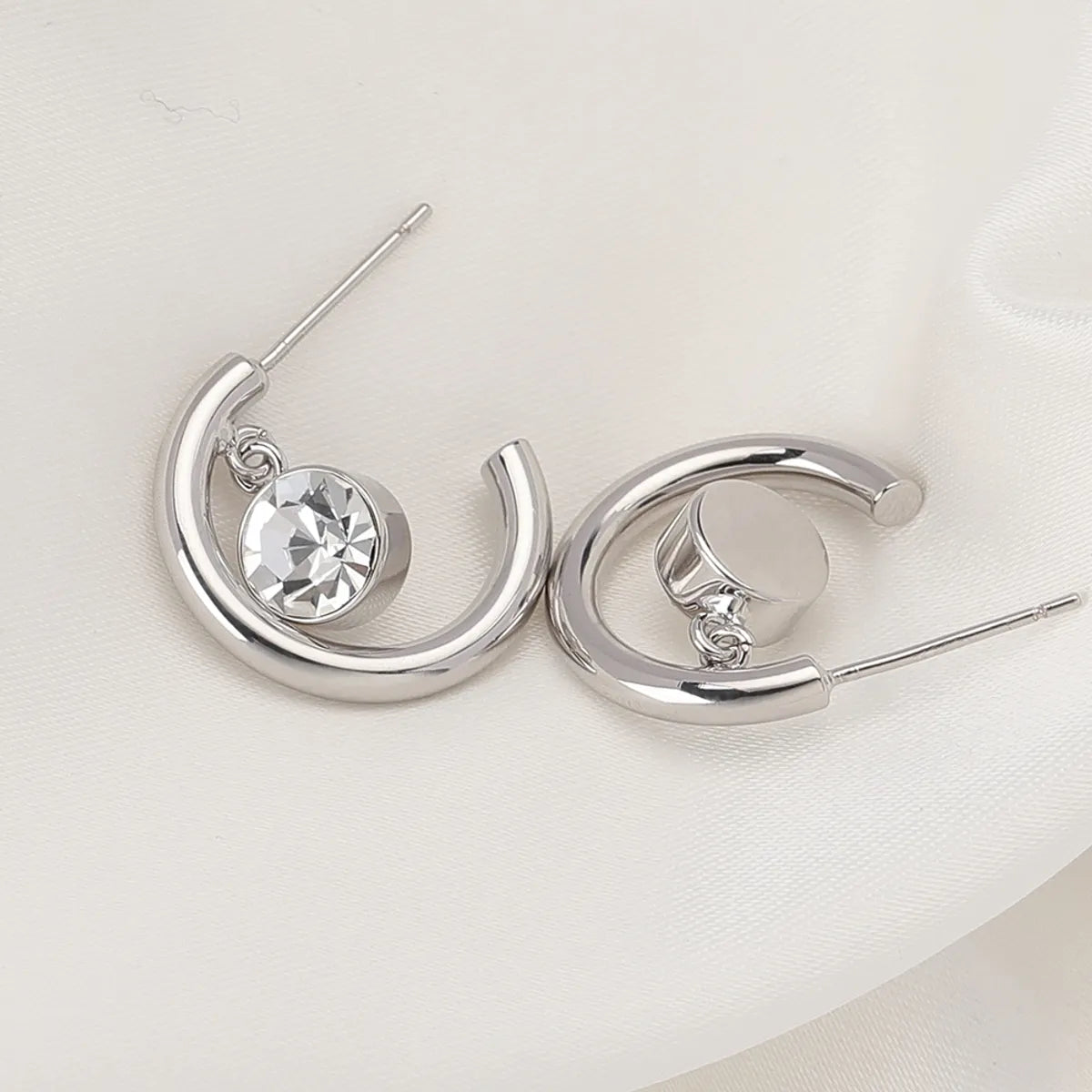 1 Piece Elegant Luxurious C Shape Inlay Stainless Steel Zircon Ear Studs