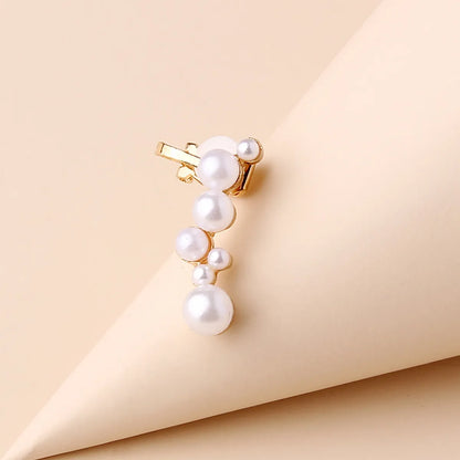 1 Piece Elegant Sweet Solid Color Inlay Zinc Alloy Artificial Pearls Gold Plated Ear Studs