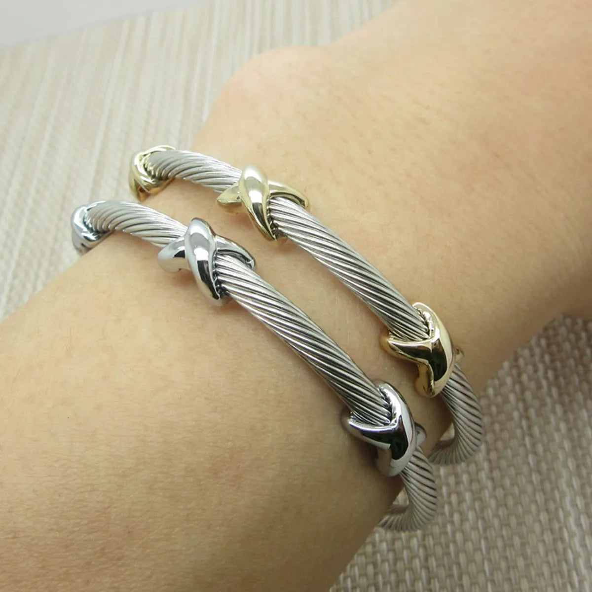 1 Piece Fashion Color Block Titanium Steel Bangle