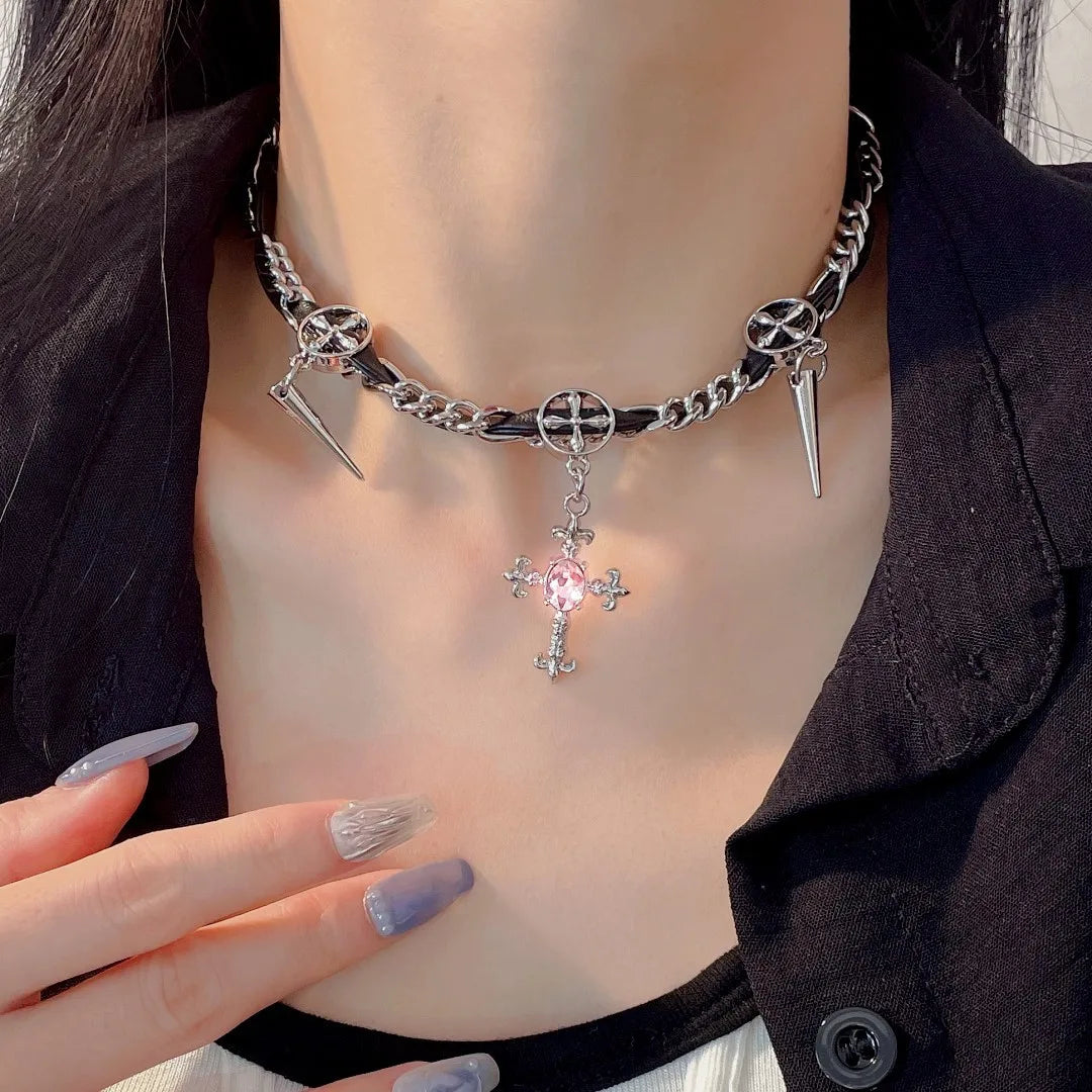 1 Piece Fashion Cross Alloy Inlay Rhinestones Women'S Necklace