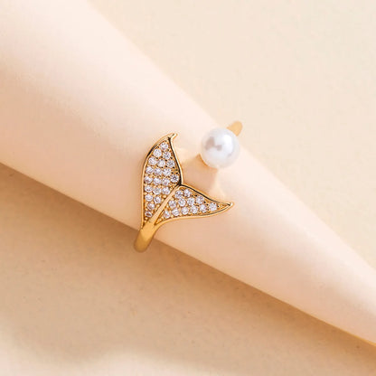 1 Piece Fashion Fish Tail Copper Inlay Artificial Pearls Zircon Open Ring