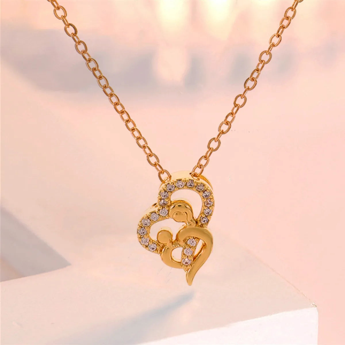 1 Piece Fashion Mama Heart Shape Alloy Plating Inlay Rhinestones 14k Gold Plated Mother'S Day Pendant Necklace