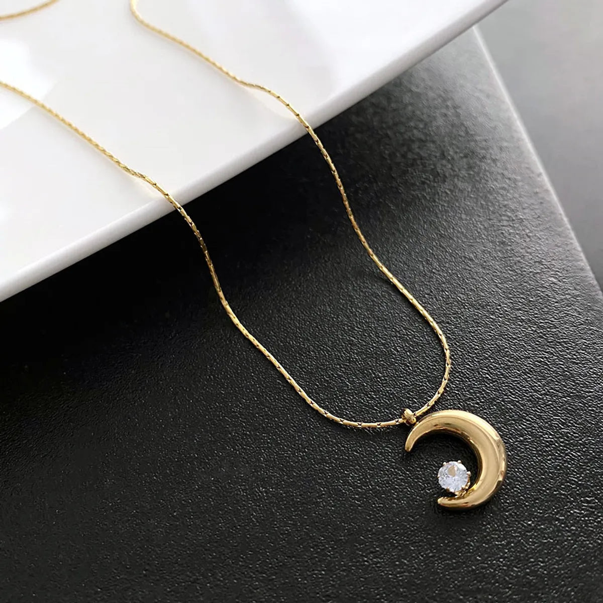 Wholesale Jewelry Fashion Moon Titanium Steel Artificial Diamond 18K Gold Plated Gold Plated Silver Plated Plating Inlay Pendant Necklace