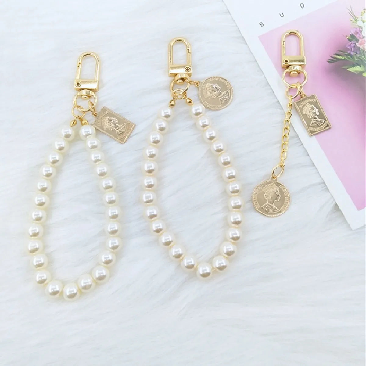 1 Piece Fashion Round Glass Metal Beaded Women'S Keychain