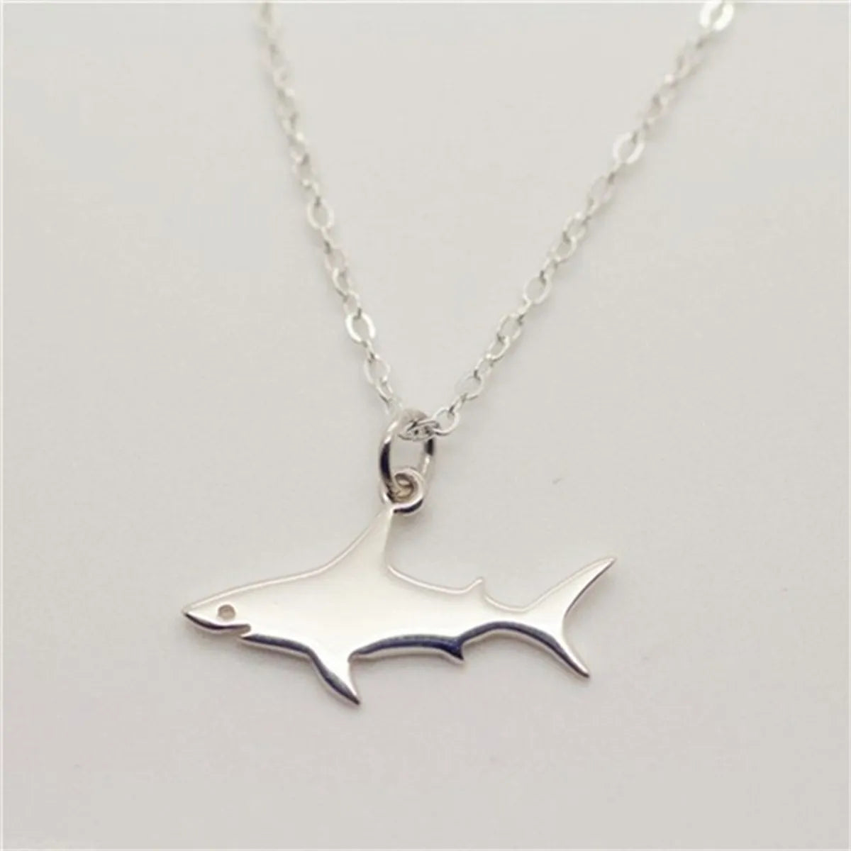 1 Piece Fashion Shark Alloy Plating Women's Pendant Necklace