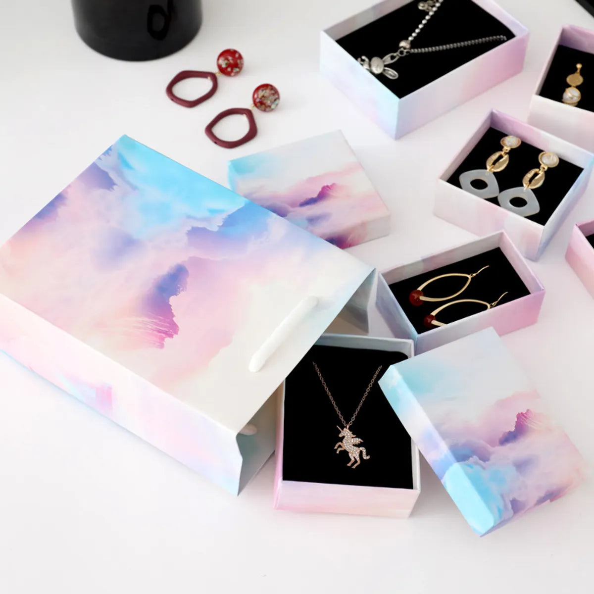 1 Piece Fashion Solid Color Paper Jewelry Boxes