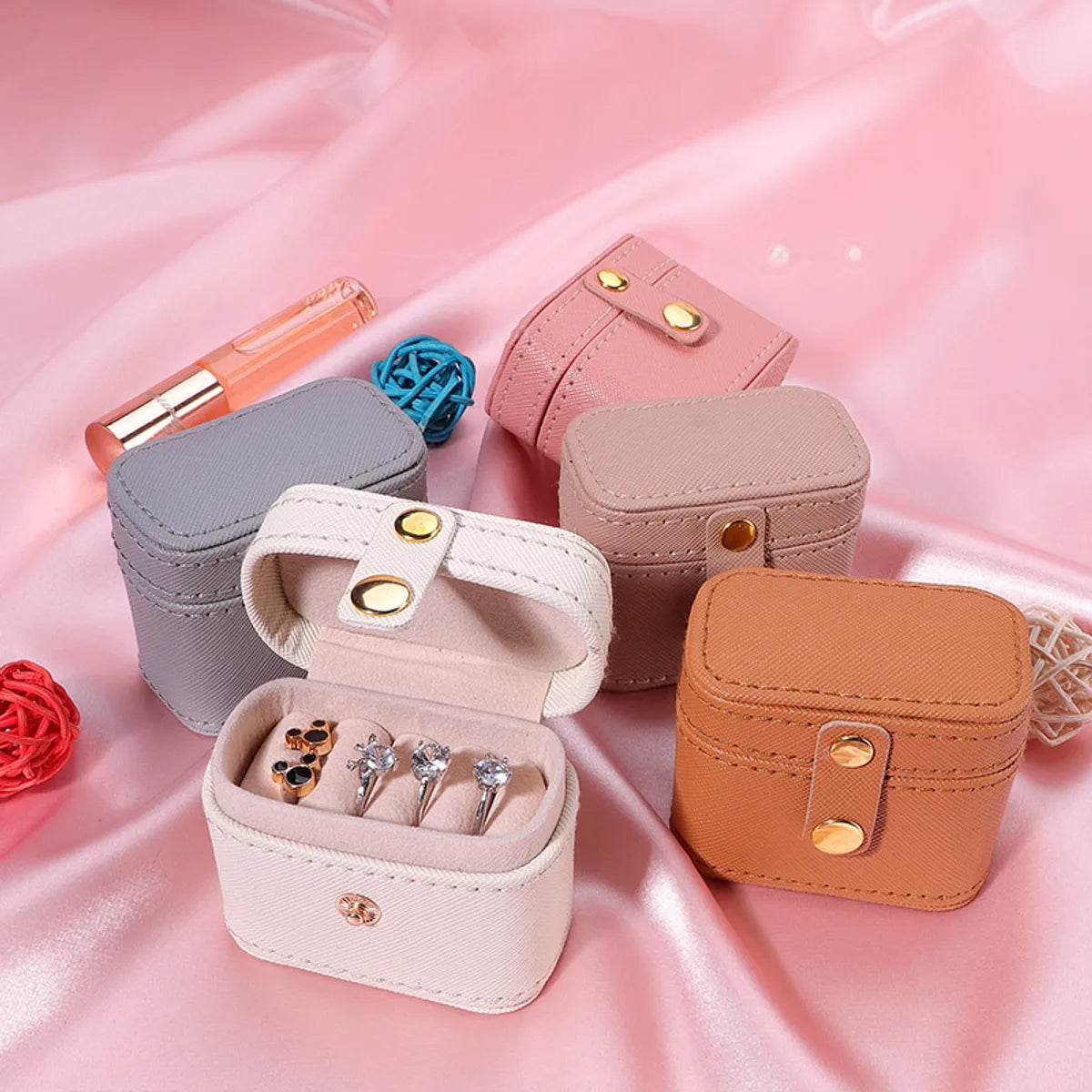 1 Piece Fashion Solid Color Pu Leather Jewelry Boxes