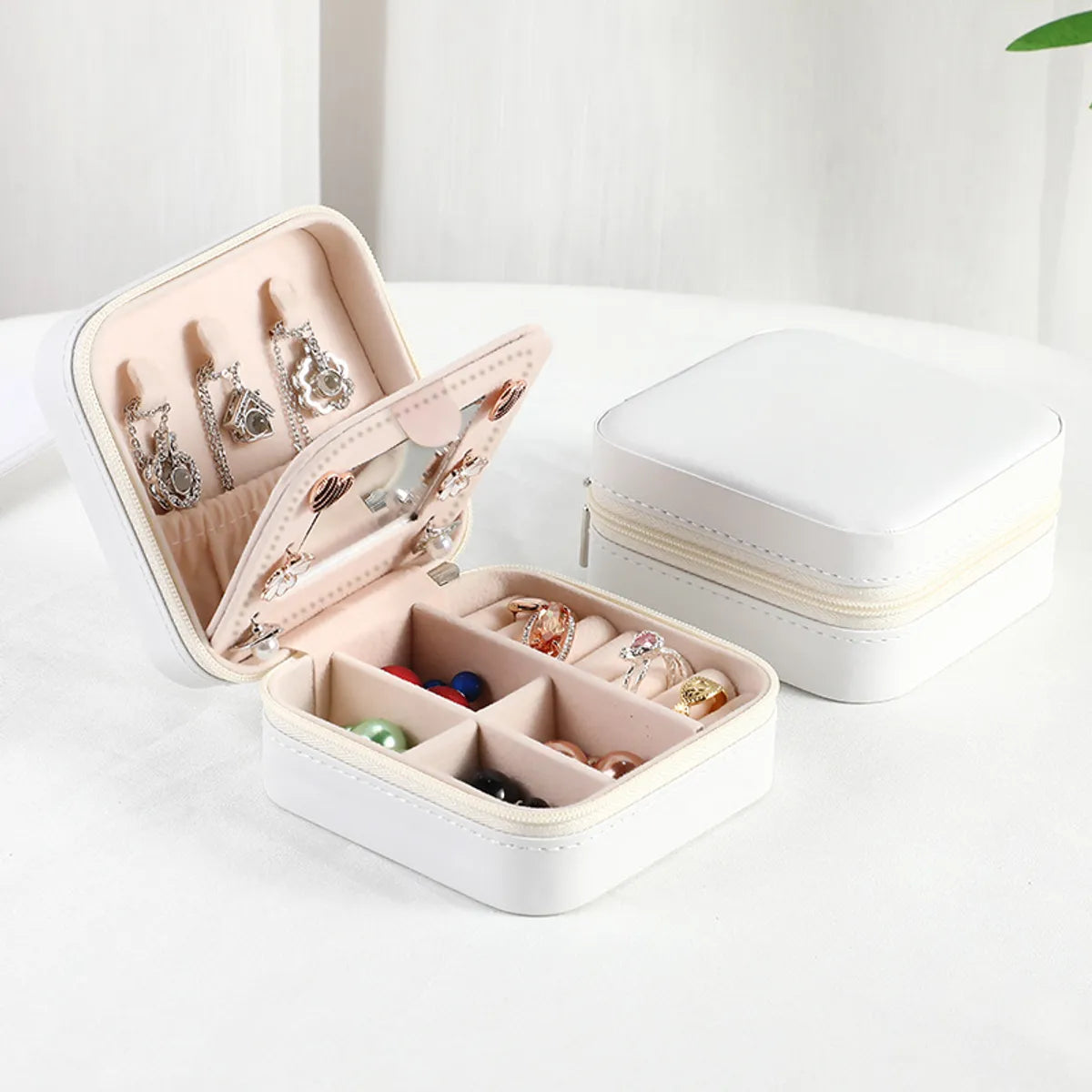 1 Piece Fashion Solid Color Pu Leather Jewelry Boxes