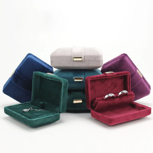 1 Piece Flannel Elegant Retro Daily Solid Color Jewelry Boxes