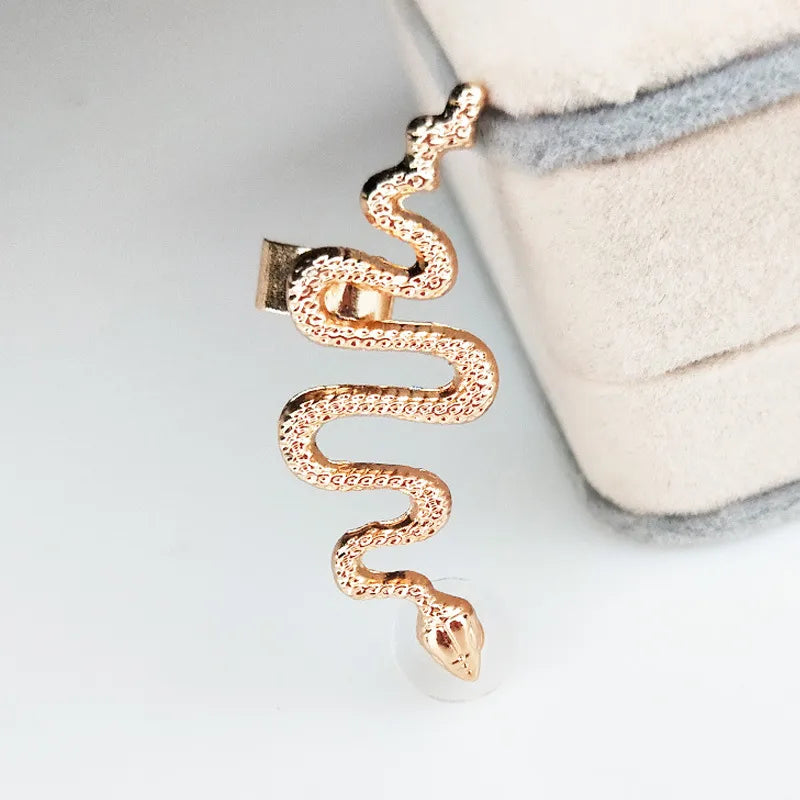 1 Piece Hip-Hop Retro Snake Plating Alloy Ear Cuffs