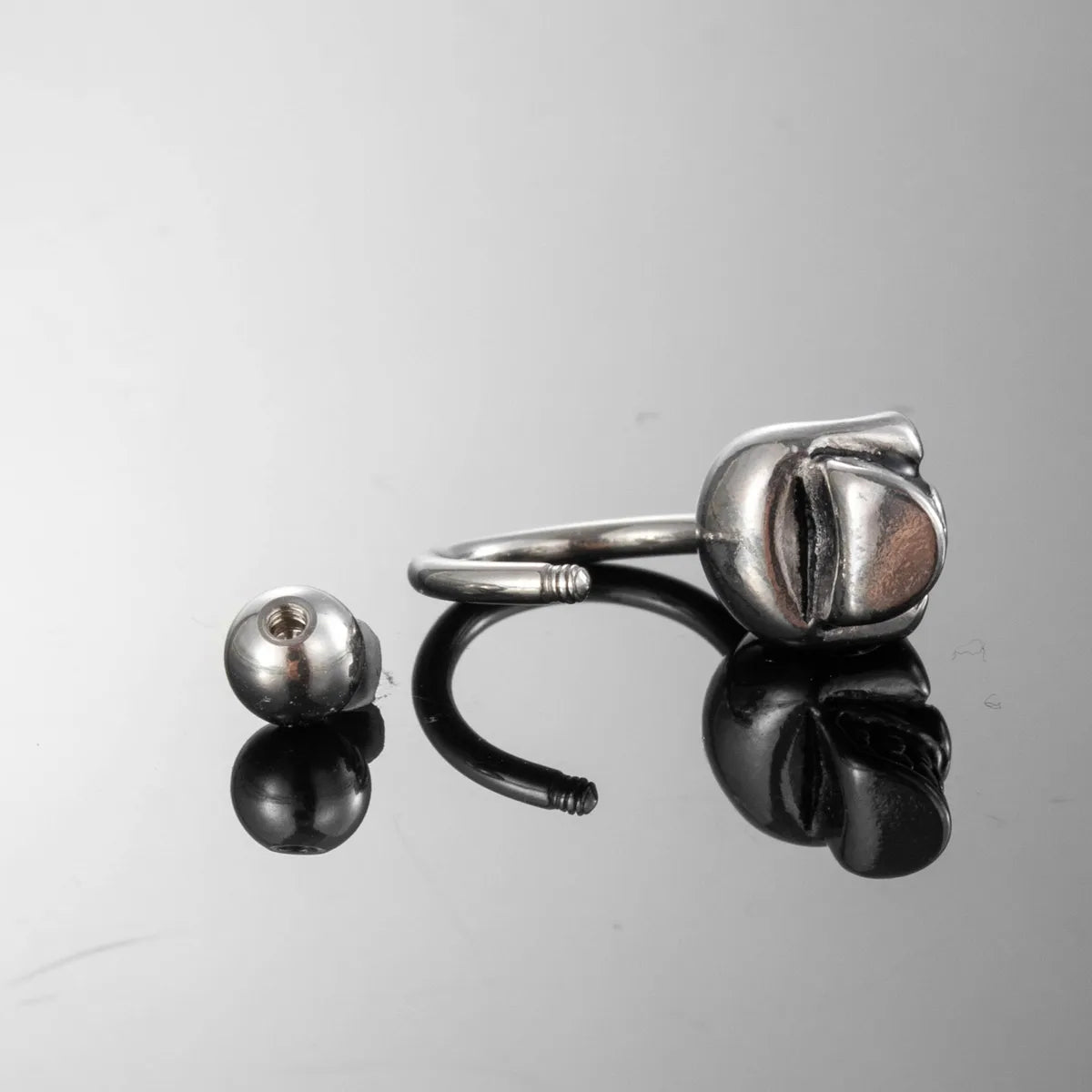 1 Piece Hip-Hop Rock Cool Style Skull 316 Stainless Steel  Ear Studs