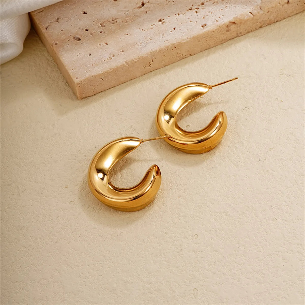 1 Piece Ig Style Simple Style Solid Color Plating Stainless Steel Gold Plated Ear Studs