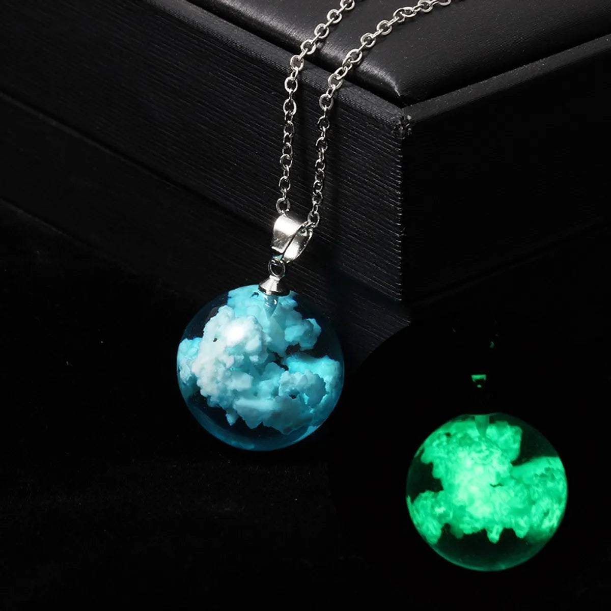 1 Piece Japanese Style Clouds Eagle Resin Unisex Pendant Necklace