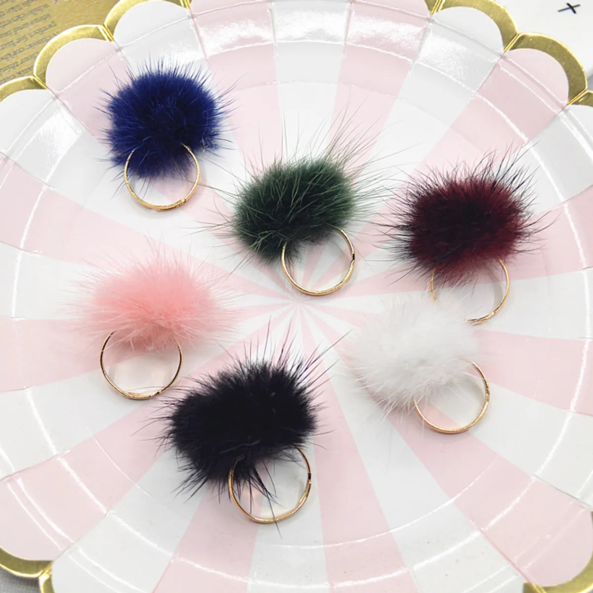 1 Piece Korean Style Hairball Mink Hair Metal Women's Rings