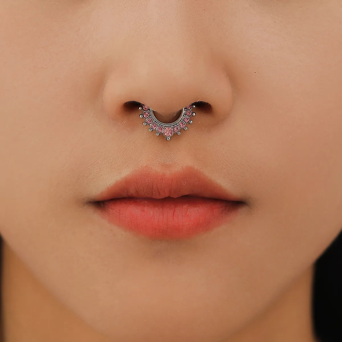 1 Piece Nose Rings & Studs Simple Style Classic Style Color Block Copper Inlay Rhinestones Nose Rings & Studs