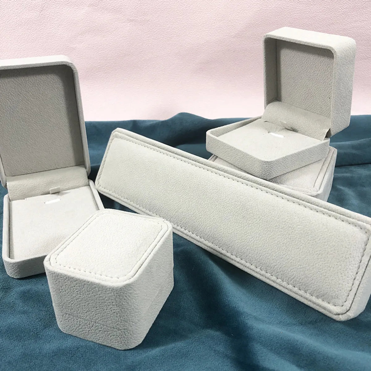 1 Piece Paper Simple Style Classic Style Holiday Daily Solid Color Jewelry Boxes