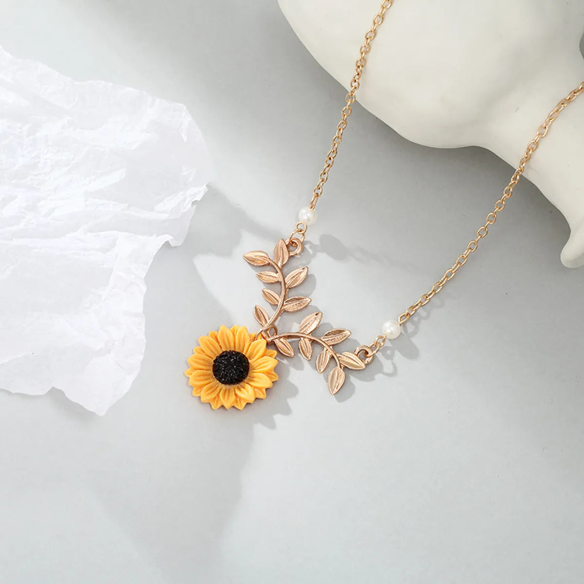 1 Piece Pastoral Sunflower Alloy Plating Artificial Pearls Women'S Necklace