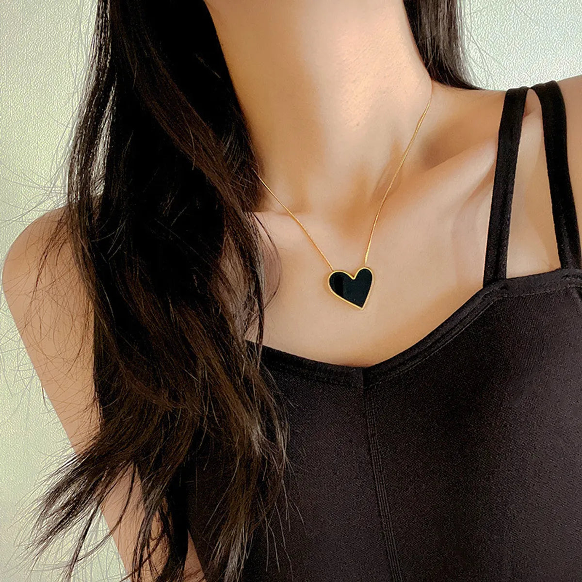 1 Piece Retro Heart Shape Titanium Steel Pendant Necklace