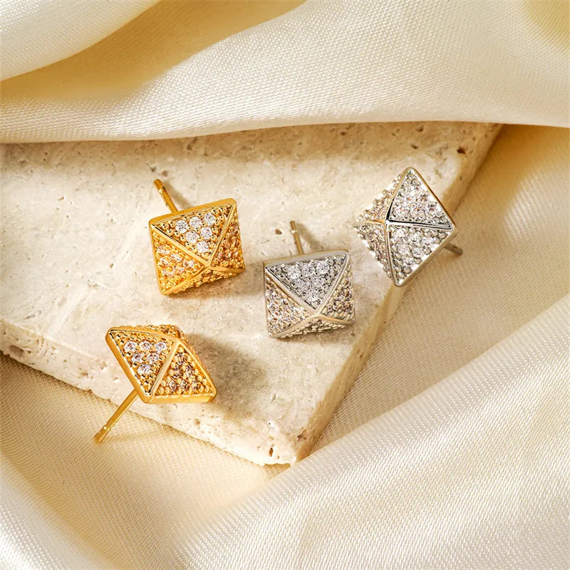 1 Piece Retro Simple Style Shiny Square Pyramid Three-Dimensional Inlay Copper Zircon K Gold Plated Rhodium Plated Ear Studs