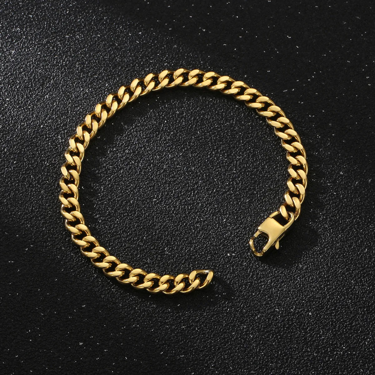 1 Piece Retro Solid Color Titanium Steel Plating 18k Gold Plated Men'S Bracelets