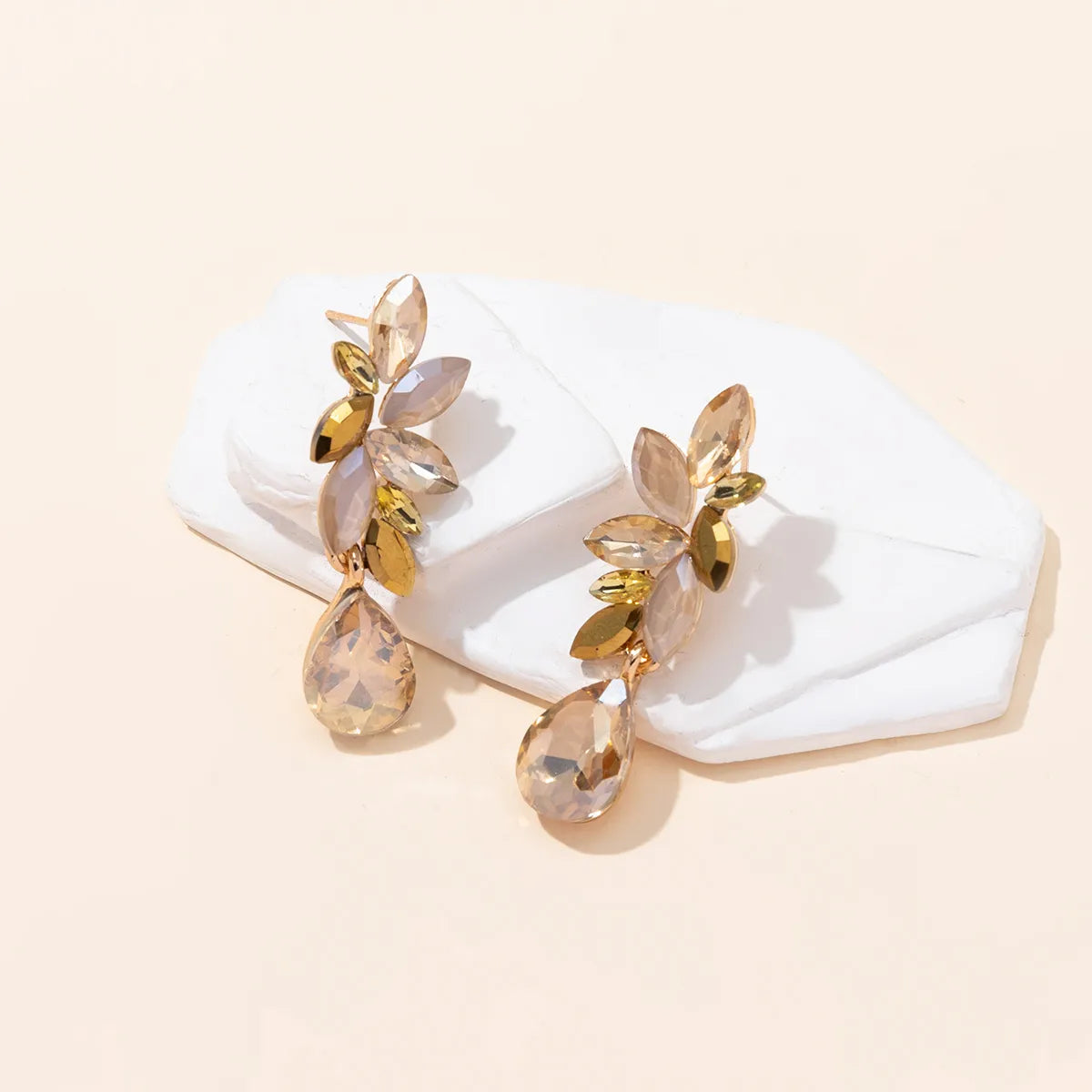 1 Piece Retro Vacation Water Droplets Plating Inlay Alloy Rhinestones Gold Plated Drop Earrings