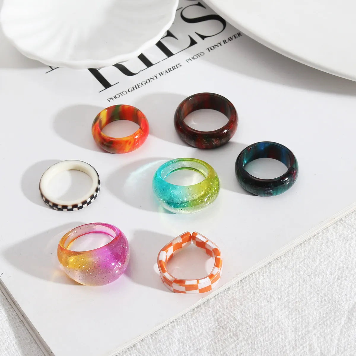 1 Piece Simple Style Circle Gradient Color Arylic Resin Women'S Rings