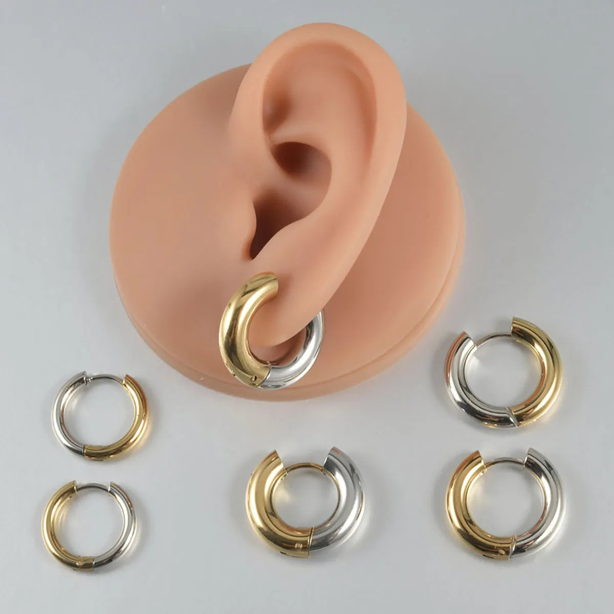 1 Piece Simple Style Color Block Plating Stainless Steel Gold Plated Earrings