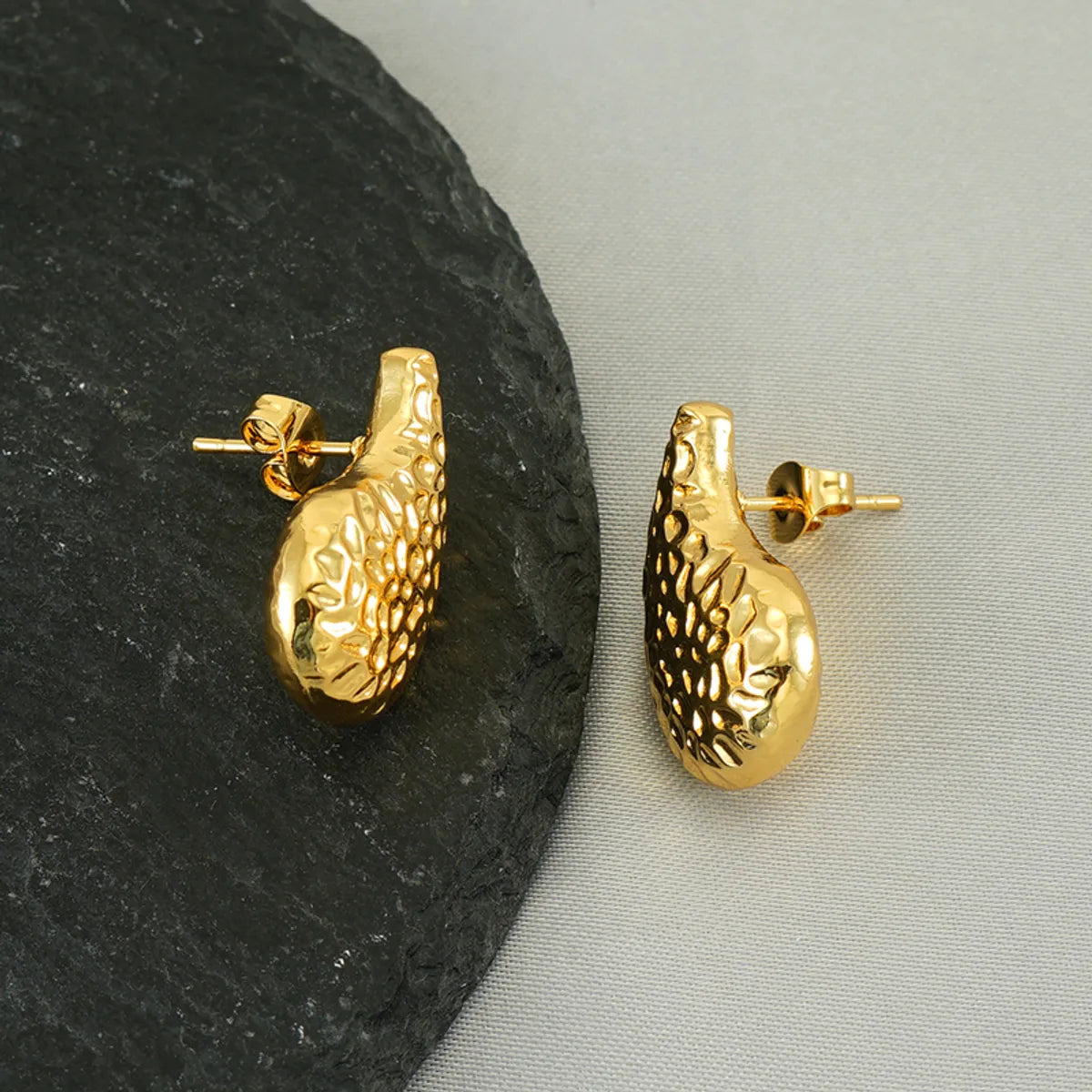 1 Piece Simple Style Commute Solid Color Plating Stainless Steel 18k Gold Plated Ear Studs