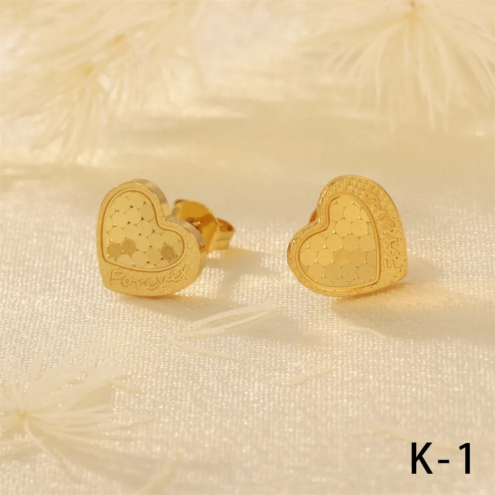 1 Piece Simple Style Cross Heart Shape Crown Plating Copper 18k Gold Plated Ear Studs