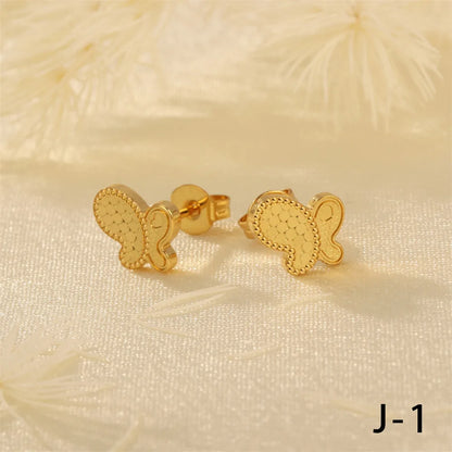 1 Piece Simple Style Cross Heart Shape Crown Plating Copper 18k Gold Plated Ear Studs