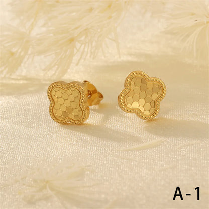 1 Piece Simple Style Cross Heart Shape Crown Plating Copper 18k Gold Plated Ear Studs