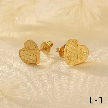 1 Piece Simple Style Cross Heart Shape Crown Plating Copper 18k Gold Plated Ear Studs