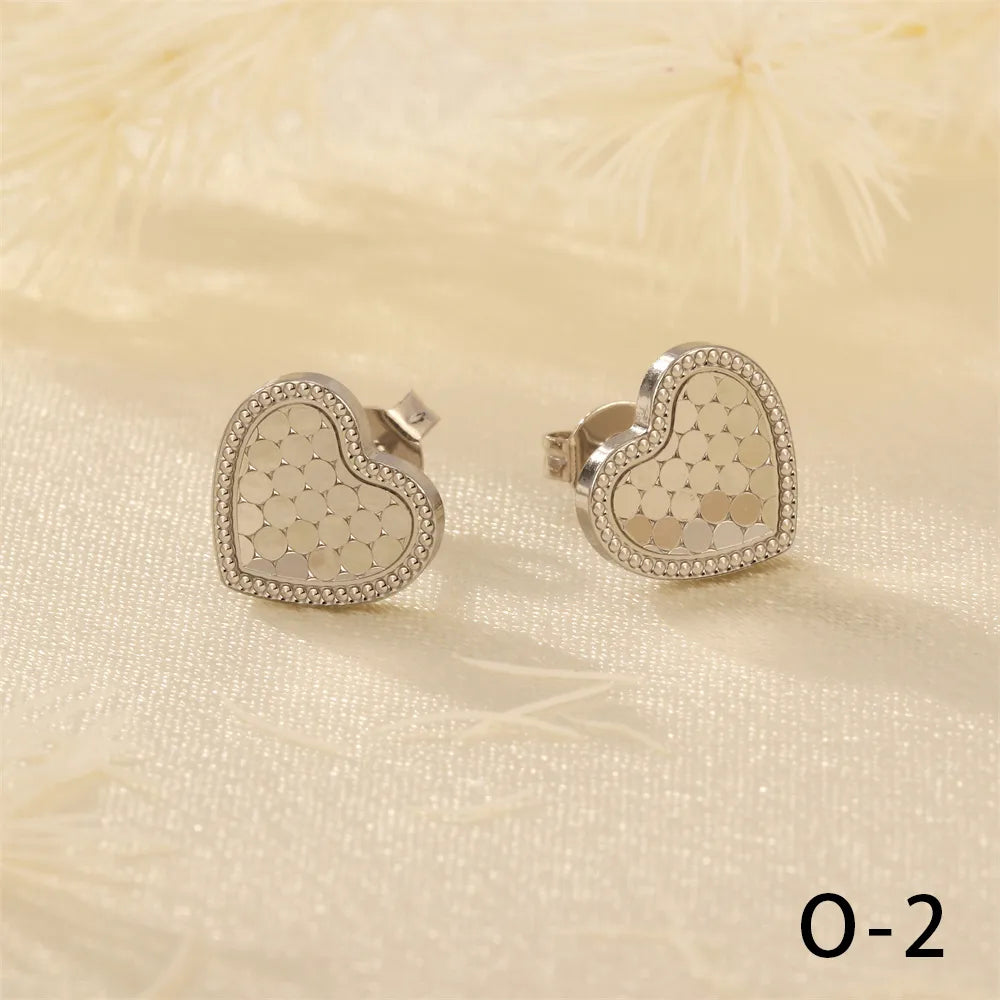 1 Piece Simple Style Cross Heart Shape Crown Plating Copper 18k Gold Plated Ear Studs