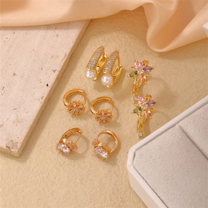 1 Piece Simple Style Flower Copper Pearl Zircon Hoop Earrings