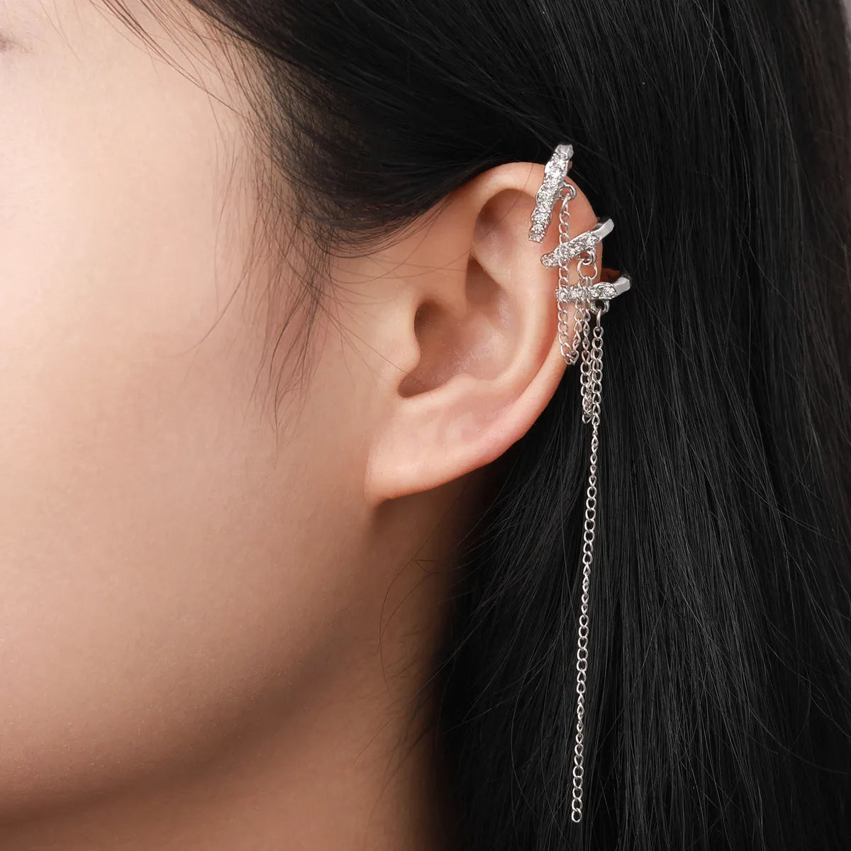 1 Piece Simple Style Geometric Plating Chain Inlay Alloy Rhinestones Ear Cuffs