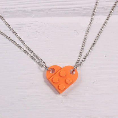 1 Piece Simple Style Heart Shape Alloy Plastic Patchwork Couple Pendant Necklace