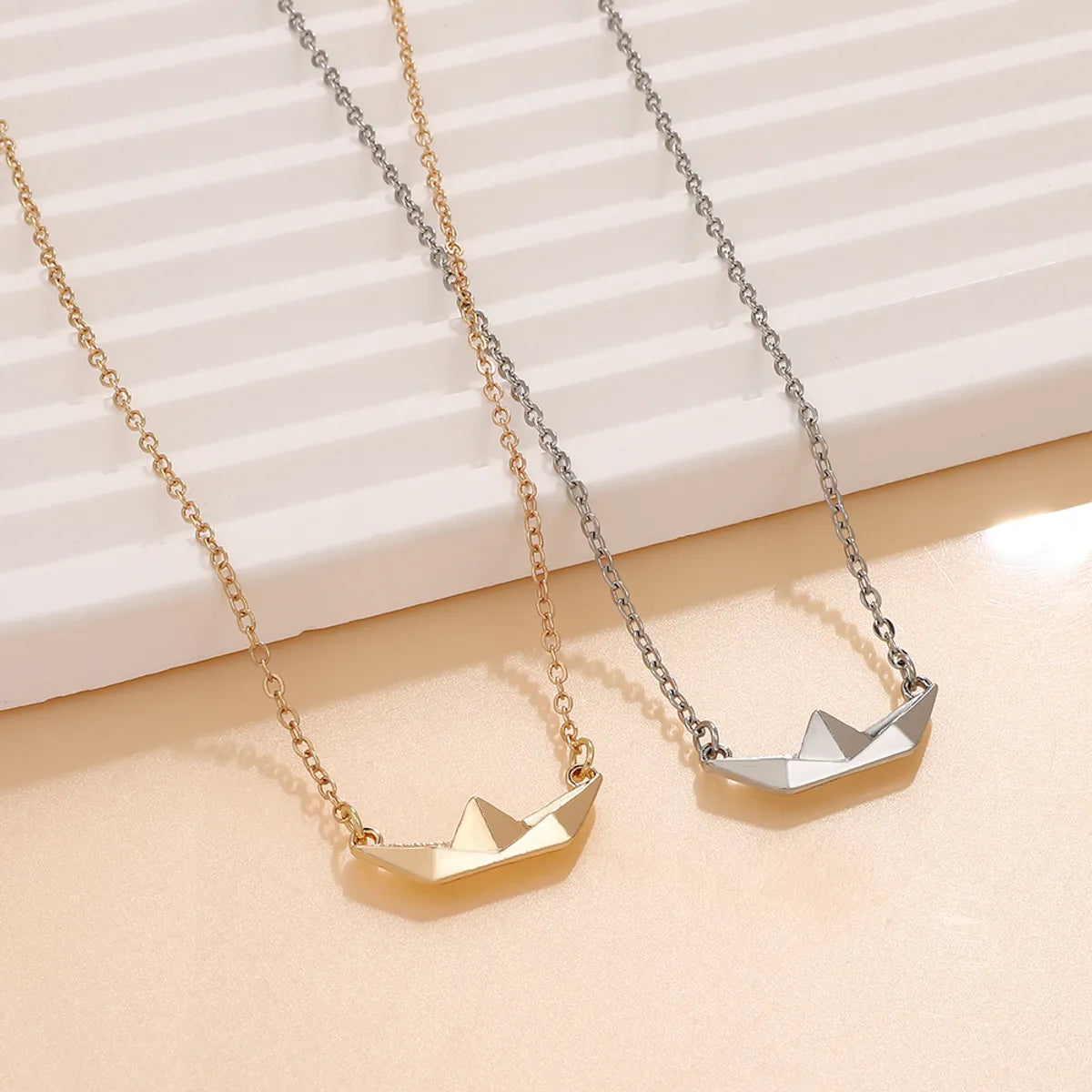 1 Piece Simple Style Ship Alloy Unisex Pendant Necklace