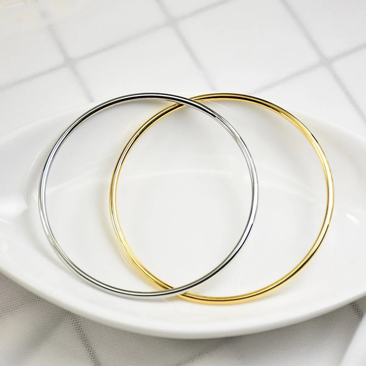 Simple Style Solid Color Stainless Steel Plating Bangle