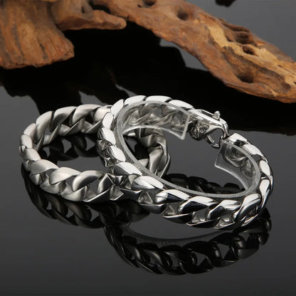 1 Piece Simple Style Solid Color Titanium Steel Men'S Bracelets