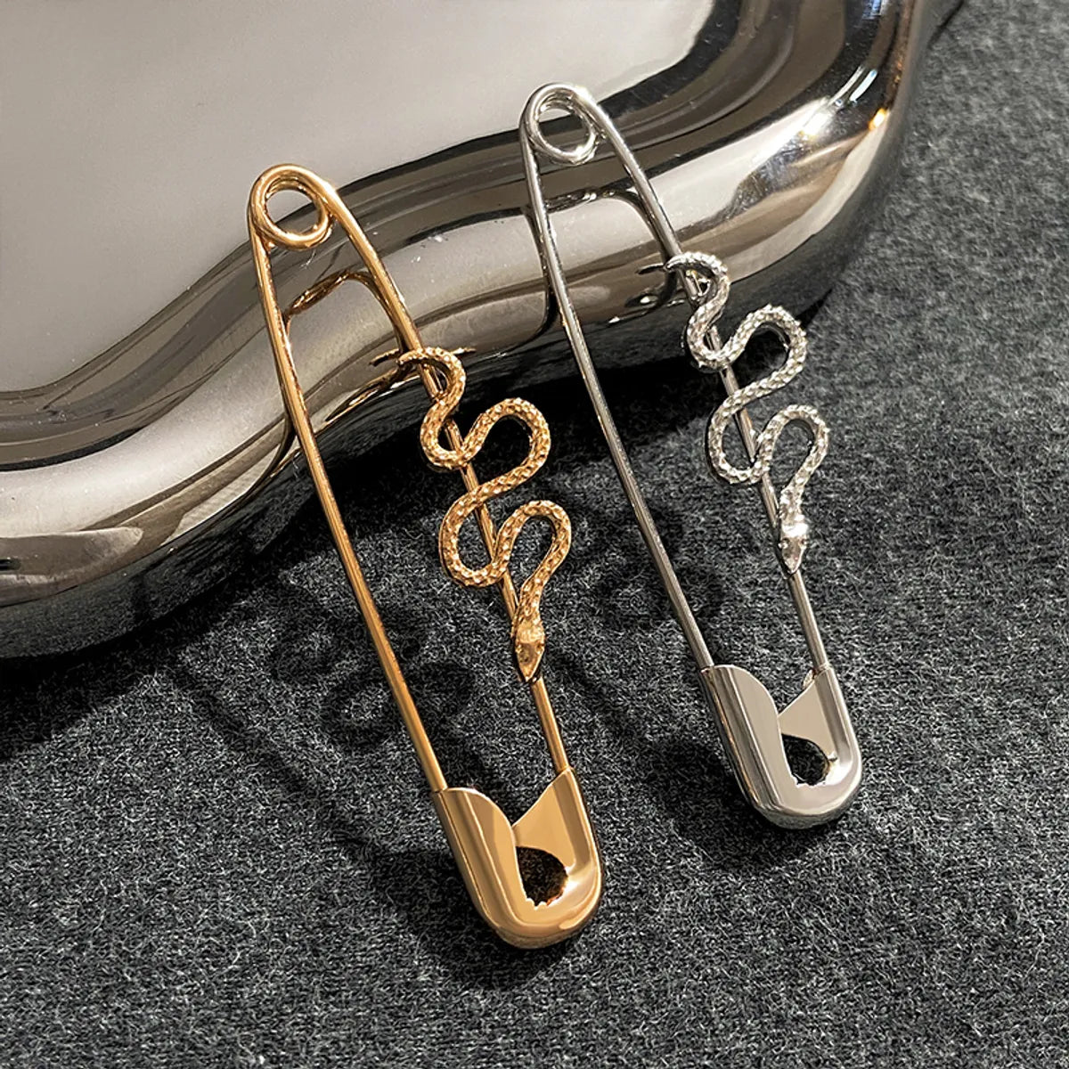 1 Piece Simple Style Streetwear Paper Clip Plating Alloy Gold Plated Silver Plated Earrings