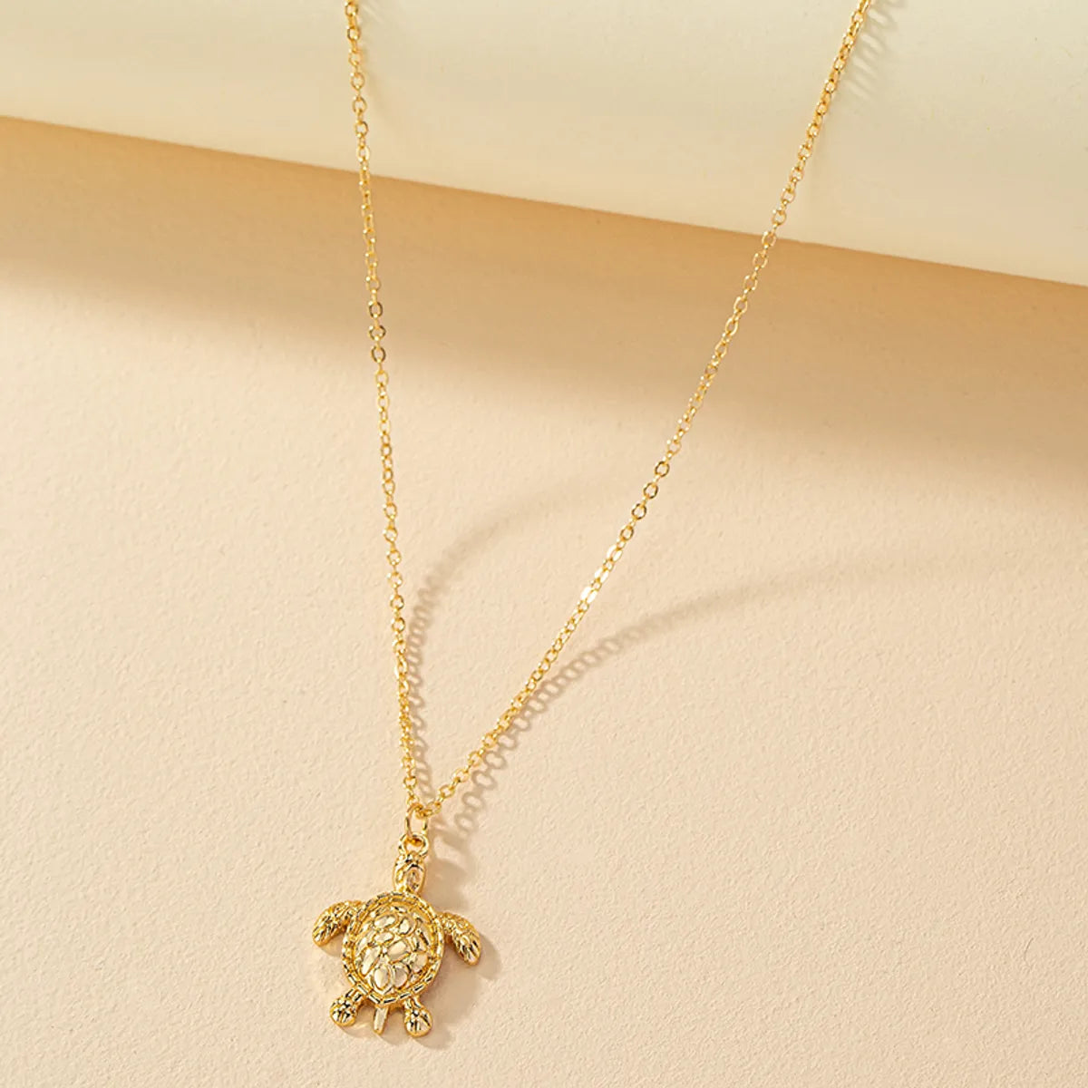 1 Piece Vacation Tortoise Alloy Plating Women's Pendant Necklace