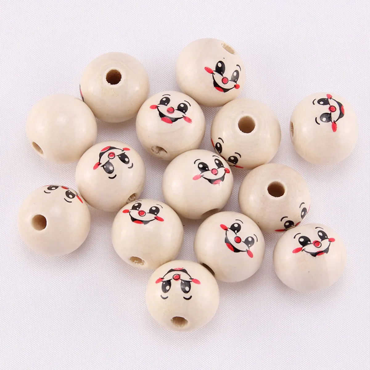 1 Piece Wood Emoji Face Beads