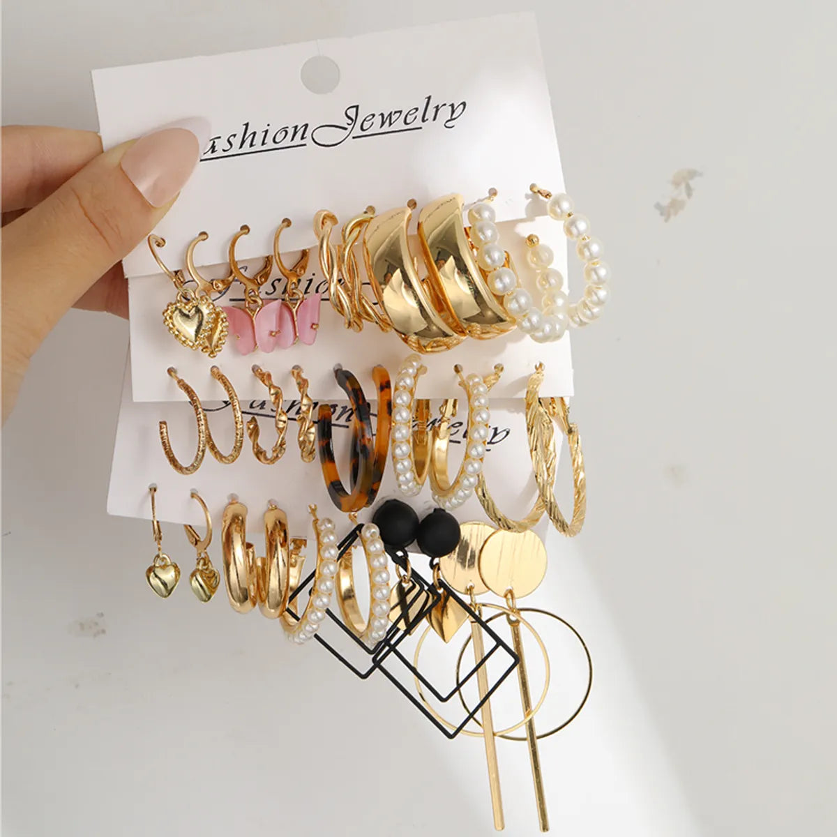 1 Set Elegant Retro Heart Shape Butterfly Leopard Inlay Arylic Alloy Artificial Pearls Earrings