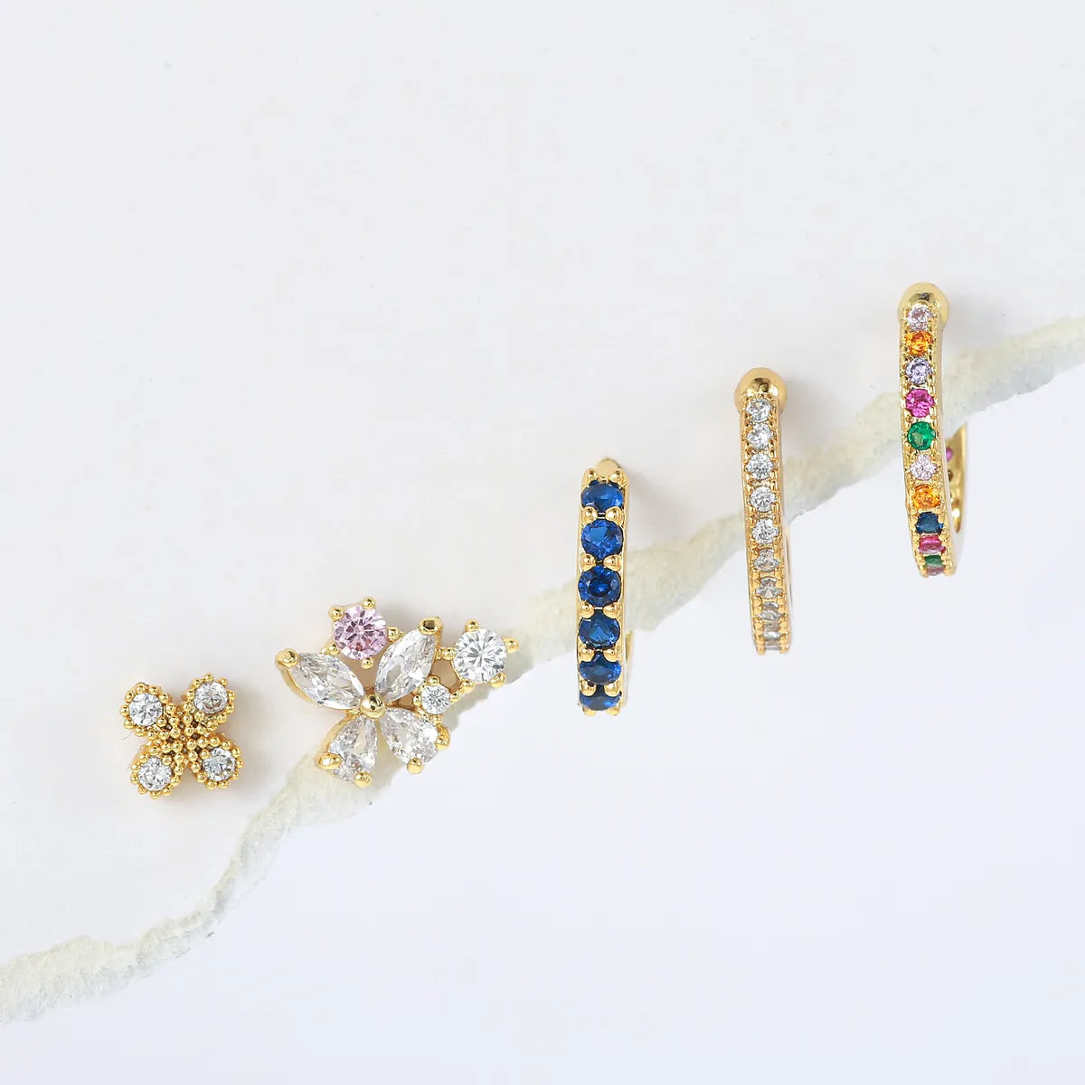 1 Set Elegant Simple Style Geometric Flower Plating Inlay Brass Zircon 18k Gold Plated Ear Studs