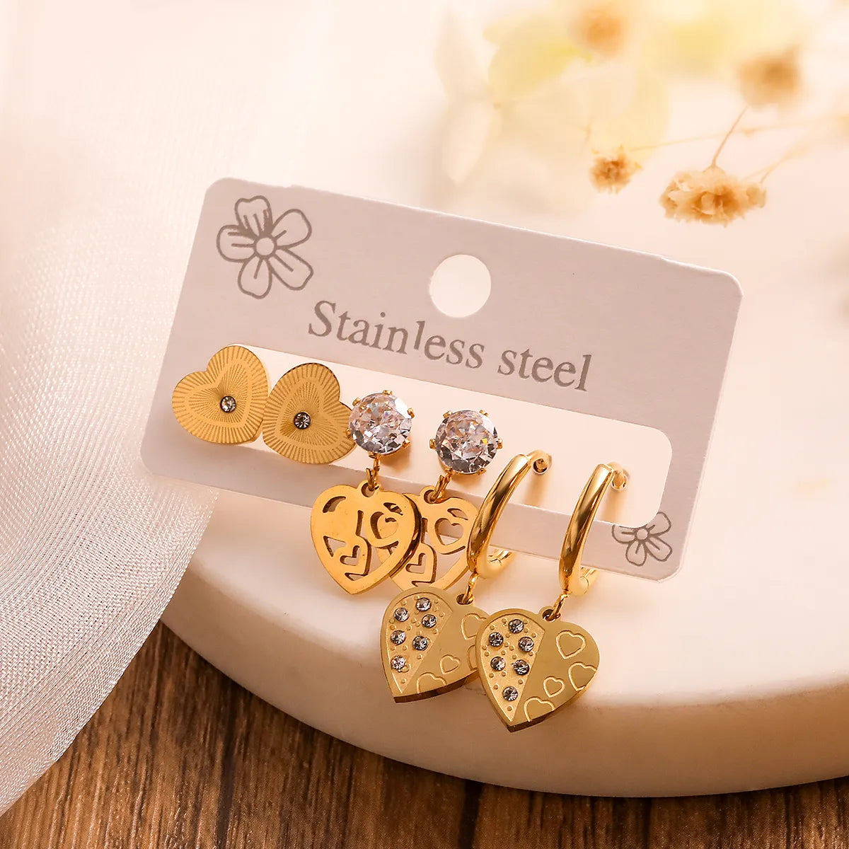 1 Set Elegant Simple Style Heart Shape Plating Inlay Titanium Steel Zircon 18k Gold Plated Drop Earrings