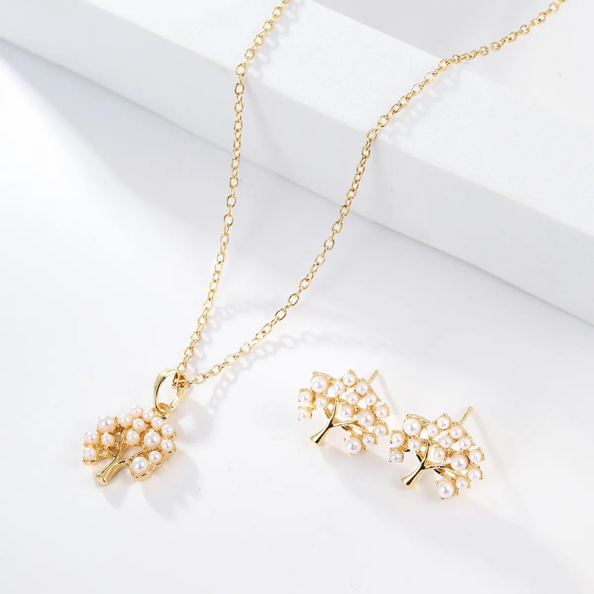 1 Set Elegant Tree Cherry Butterfly Alloy Plating Artificial Pearls 18k Gold Plated Women'S Earrings Necklace