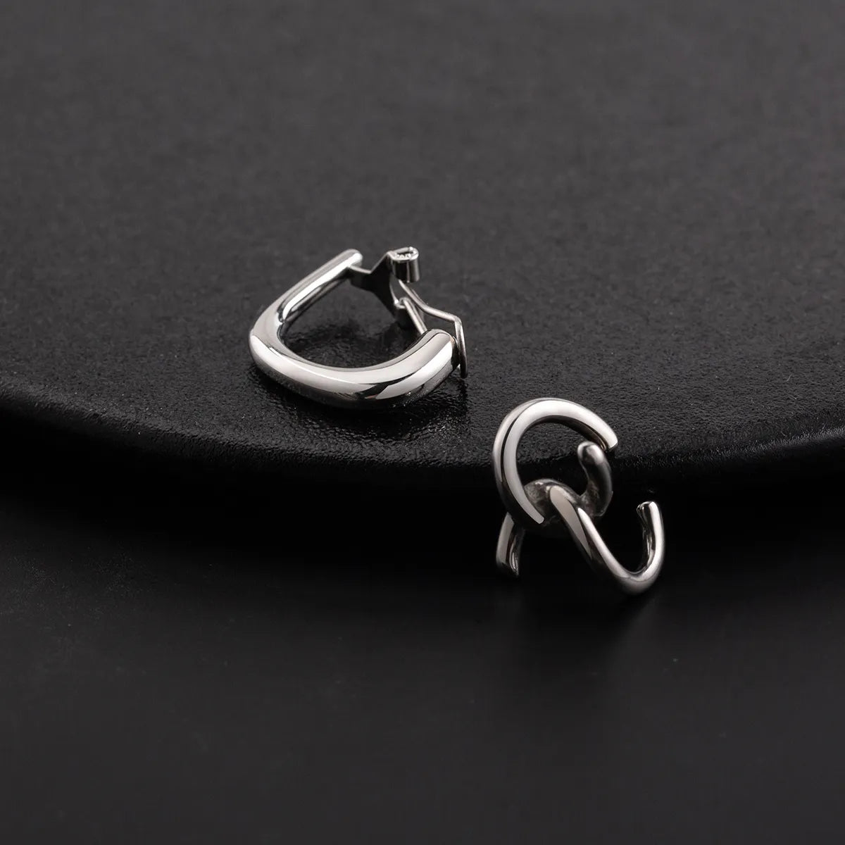 1 Set Hip-Hop Cool Style Geometric 304 Stainless Steel Ear Cuffs