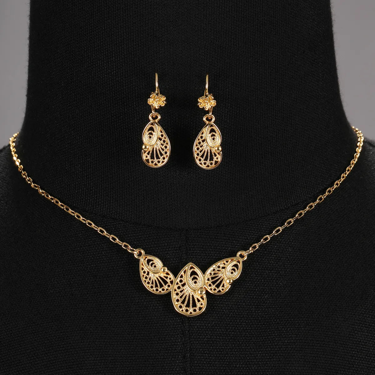 1 Set Retro Flower Copper Plating Unisex Earrings Necklace Jewelry Set