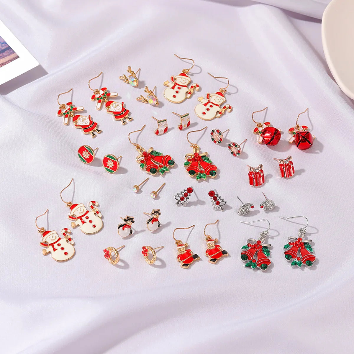 1 Set Simple Style Christmas Hat Snowman Inlay Alloy Zircon Drop Earrings Ear Studs