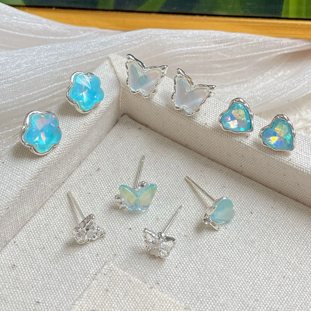 1 Set Sweet Butterfly Alloy Resin Ear Studs